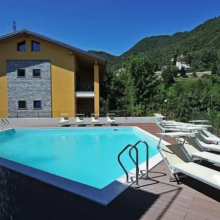 Eden Apartment *